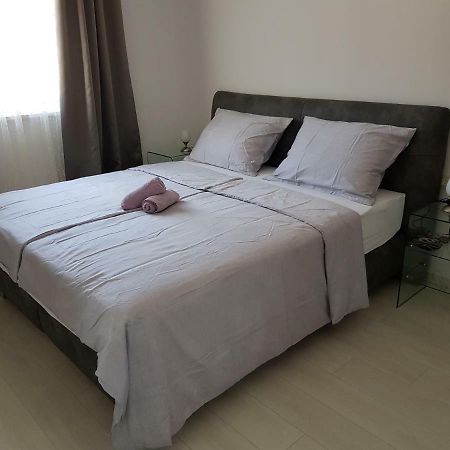 Apartmani Marella Seget Donji Exterior photo