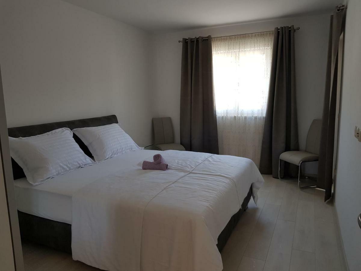 Apartmani Marella Seget Donji Exterior photo