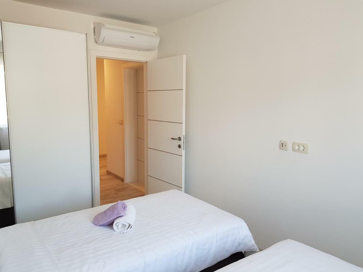 Apartmani Marella Seget Donji Exterior photo