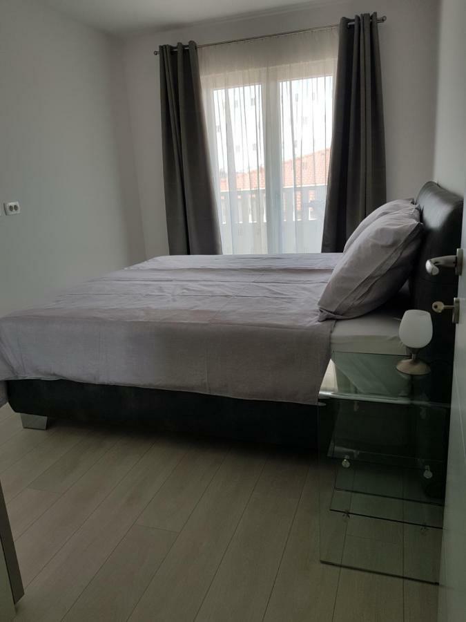 Apartmani Marella Seget Donji Exterior photo